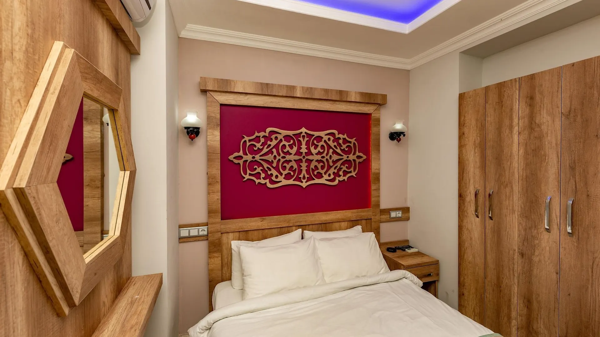 Linda Expo Palace Antalya Hotel