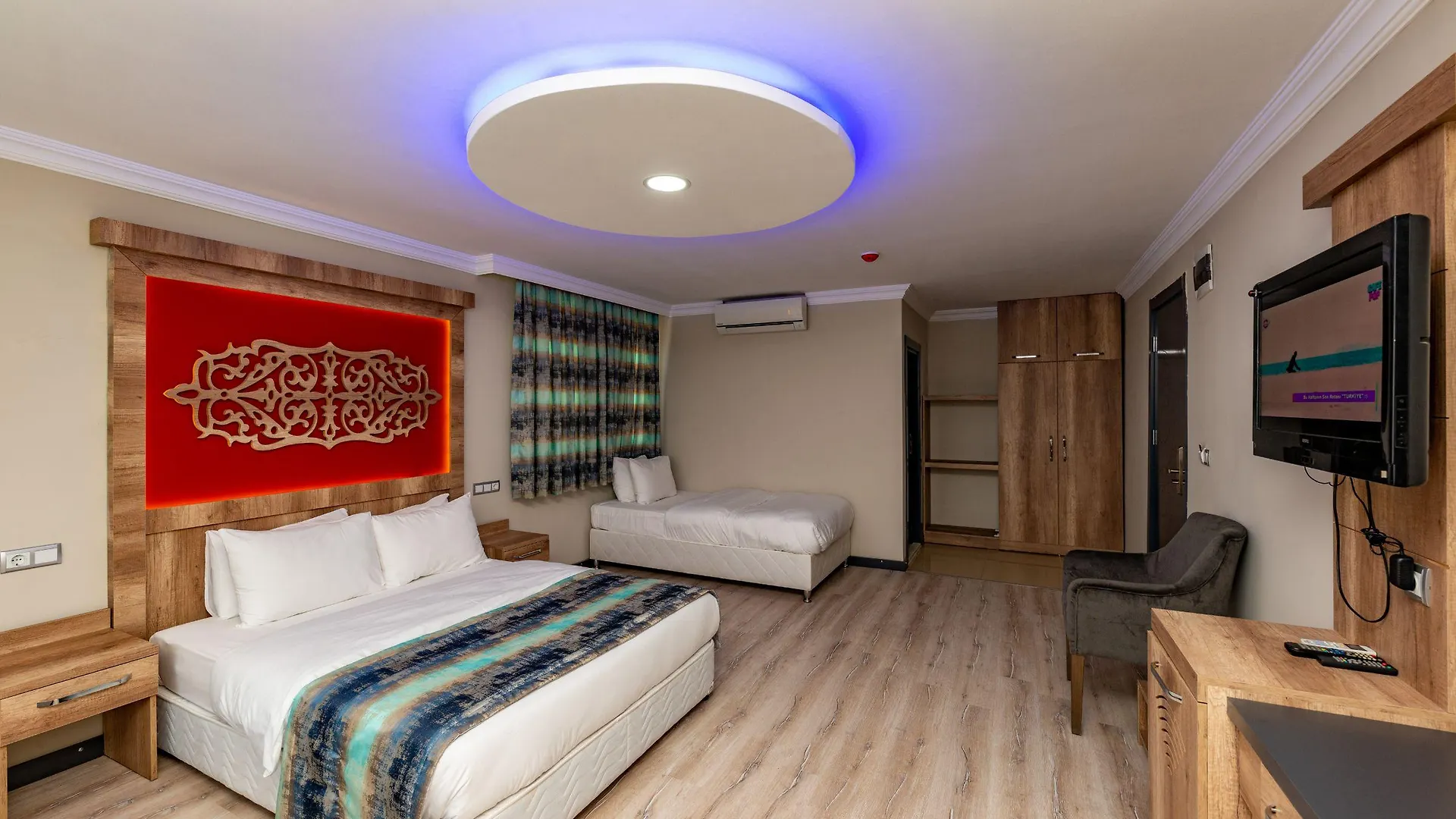 Linda Expo Palace Antalya Hotel