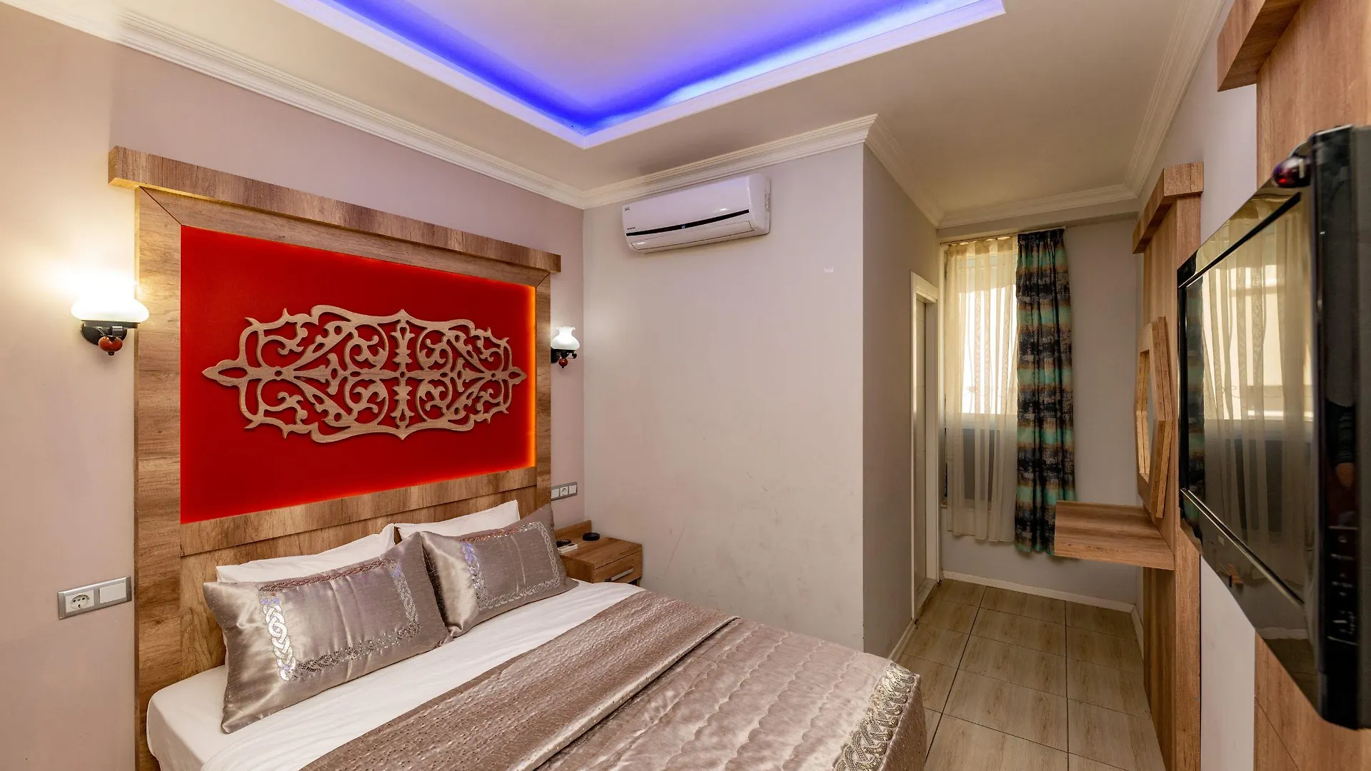 Linda Expo Palace Antalya 3*,  Türkei