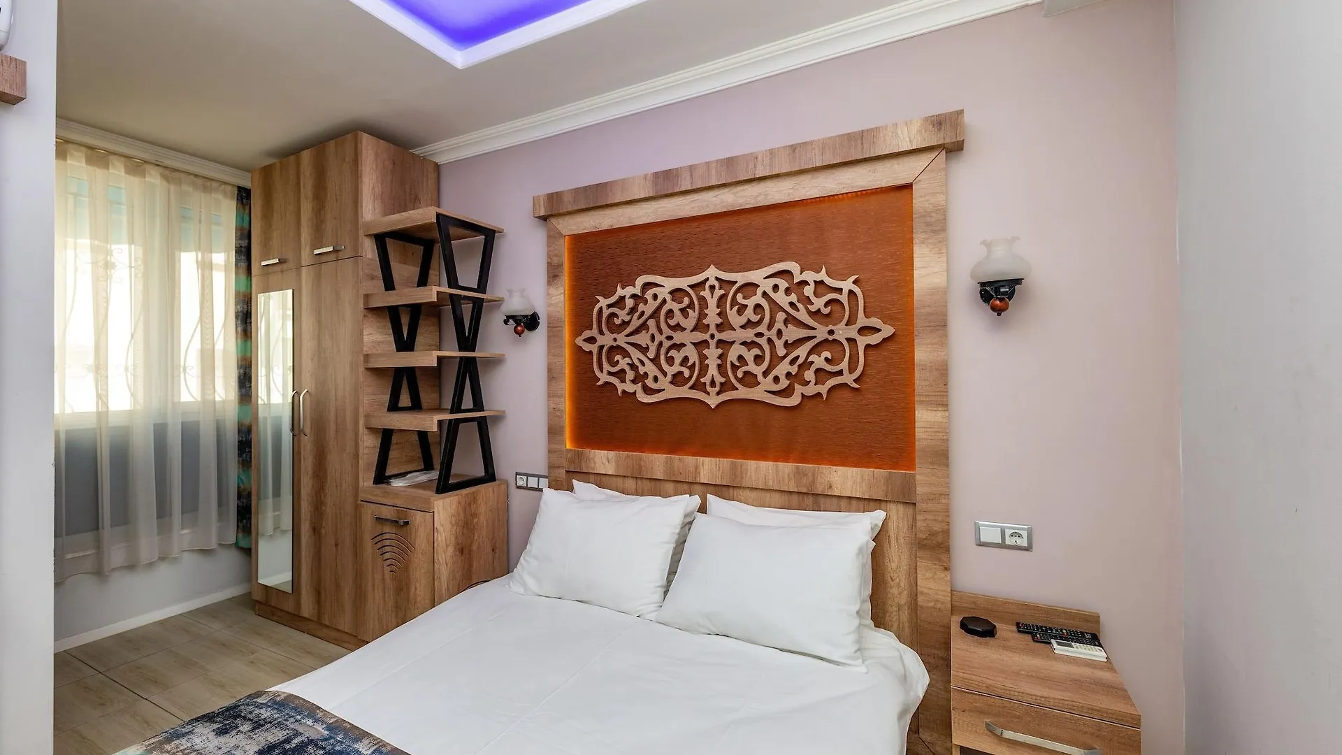 Linda Expo Palace Antalya 3*,